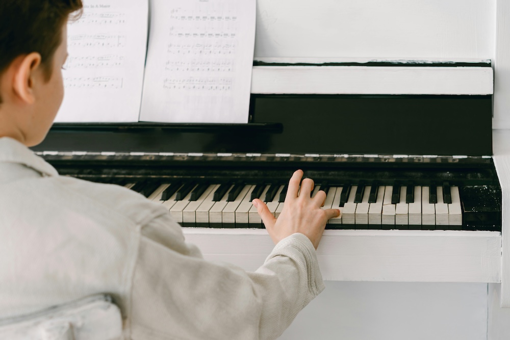 Read more about the article Musical Minds: The Connection Between Music and Mental Wellness